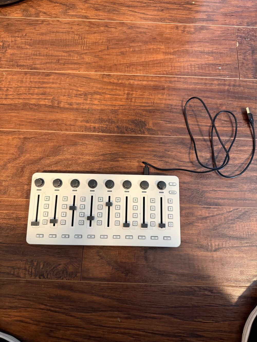 M-VAVE SMC-MIXER MIDI Controller Mixing Console for Wireless Connection (DL-5)